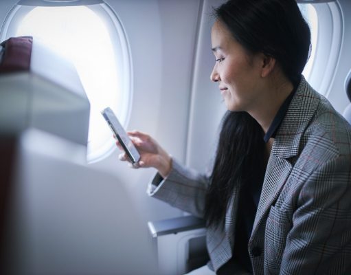 Iberia dará internet gratis a bordo con tecnología Starlink: así cambiarán los vuelos desde 2026