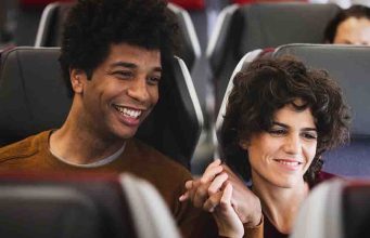 San Valentín despega con descuentos: Iberia invita a regalar viajes y experiencias