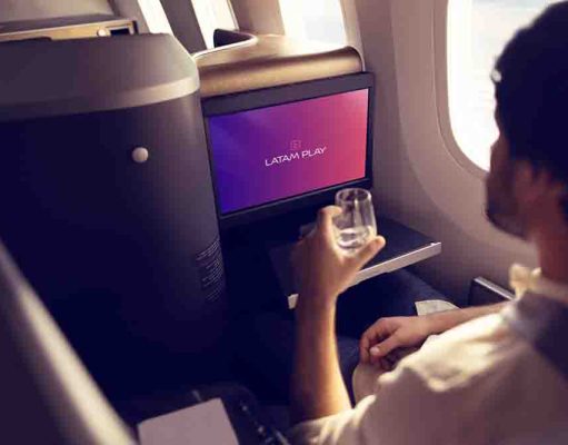 LATAM hace historia en la aviación: logra 4 estrellas y sube el nivel del servicio en la región