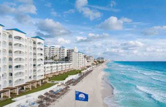 Una playa que inspira: Hilton Cancun Mar Caribe recibe reconocimiento por su compromiso ambiental