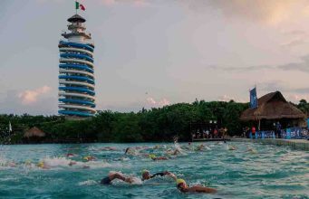 Triatlón Xel-Há 2026 abre inscripciones con una competencia que une deporte, naturaleza y solidaridad
